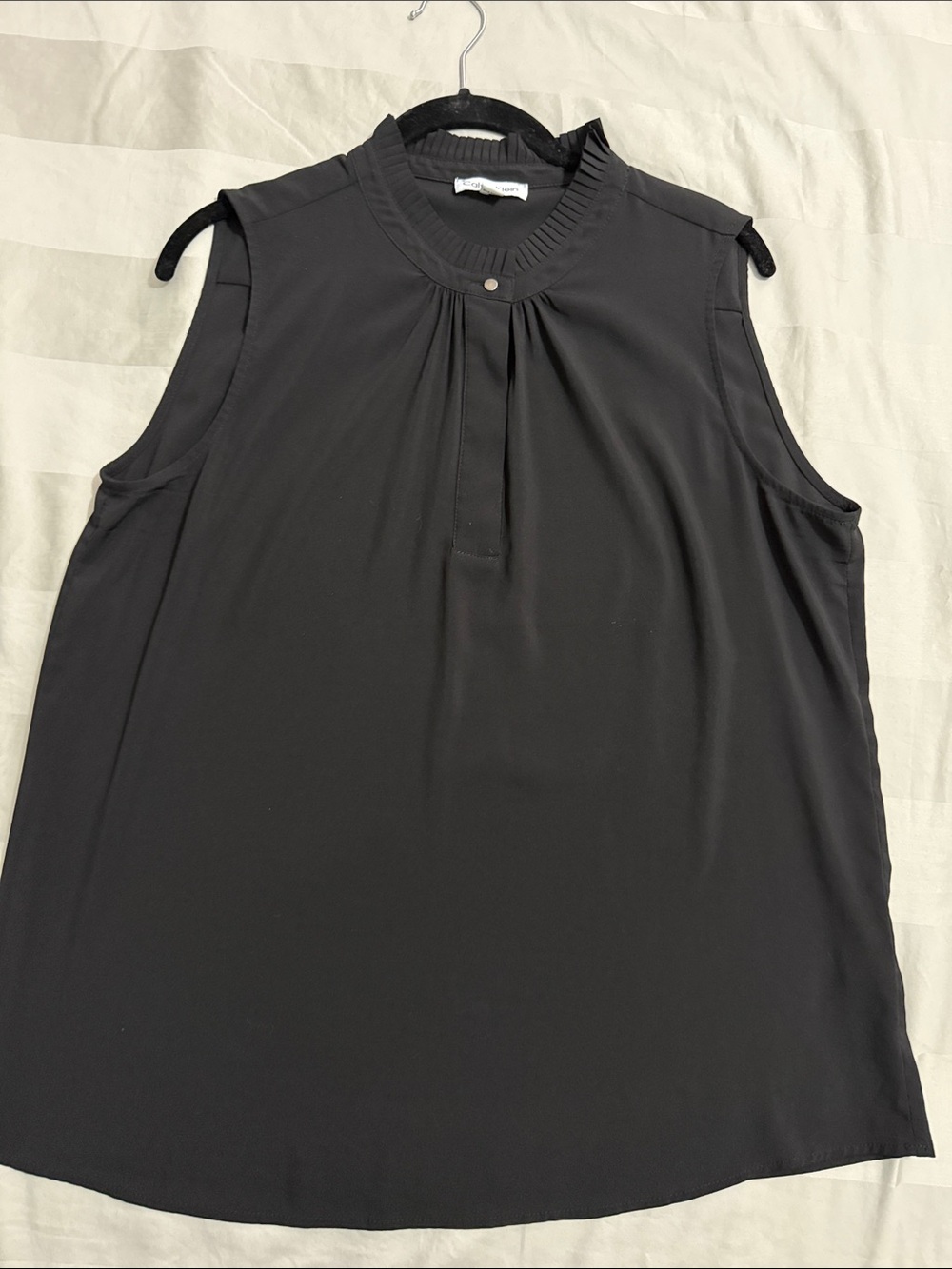 Calvin Klein Black Sleeveless Pleated Mock-Neck sleeveless shirt